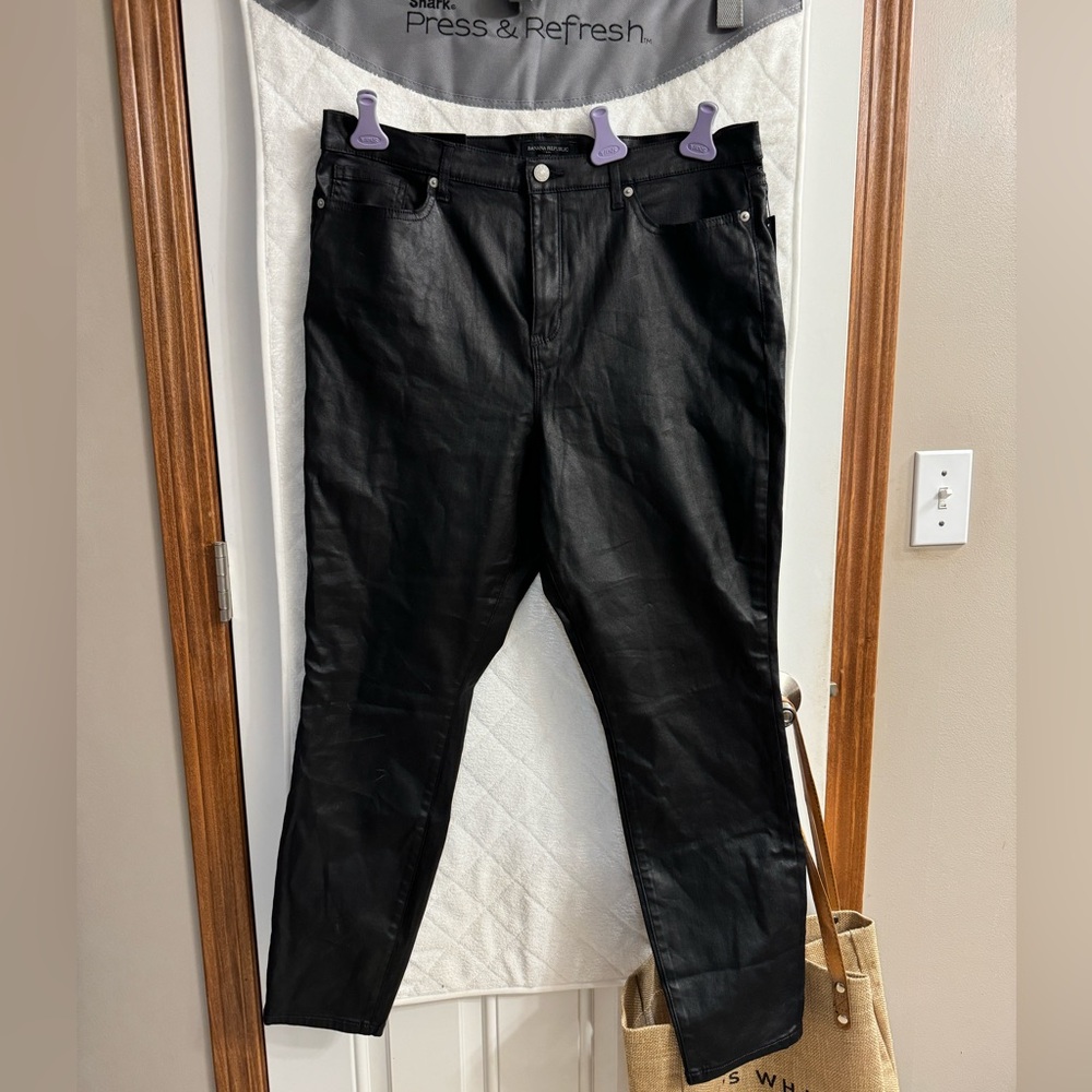 Banana Republic High Rise Skinny Black coated jeans 33 16